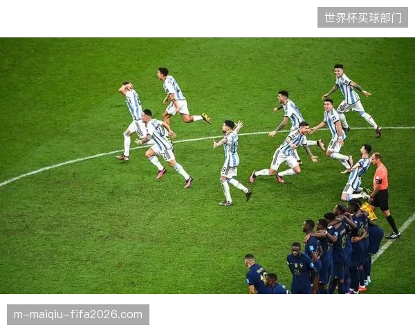 卡塔尔队应以务实心态备战世界杯，力争取得世界杯决赛圈历史首个积分乃至首场胜利。